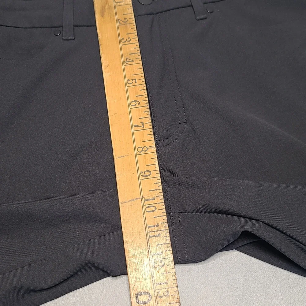VRST Commuter Pants Mens 30x32 Black Straight Leg 5-Pocket Tech Stretch Trousers